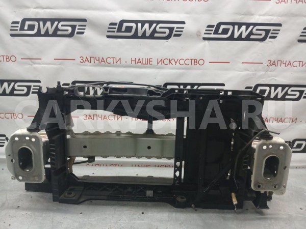 Рамка радиатора Mazda Demio 