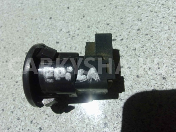 Кнопка открывания багажника Chevrolet Epica I рестайлинг (2008—2012) Chevrolet Epica оригинальный номер 96802738