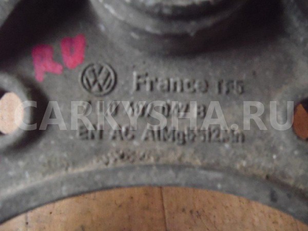 Рычаг Volkswagen Touareg I (2002—2006) Volkswagen Touareg оригинальный номер 7L0407047B