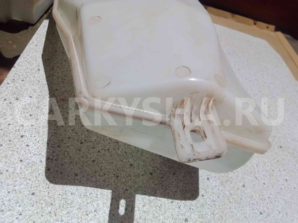 Бачок омывателя Renault Duster I рестайлинг (2015—2021) Renault 15 оригинальный номер 289106288r