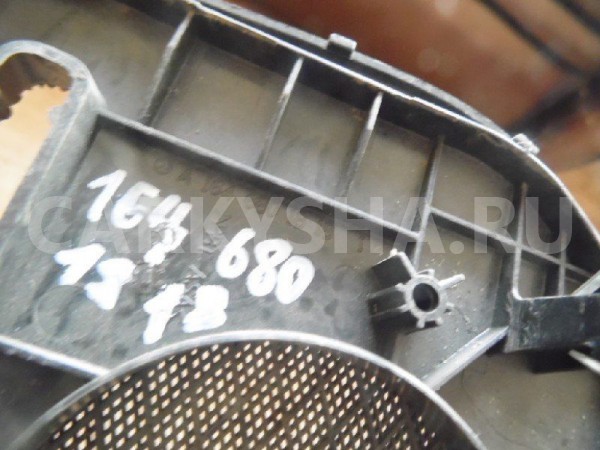 Решетка динамика Mercedes-Benz GL-класс X164 (2006—2009) Mercedes-Benz G-klasse оригинальный номер A1646801818