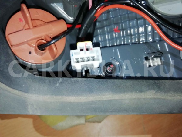 Фонарь задний правый внутренний RIO QB 2014 седан Kia Rio оригинальный номер 924044X000