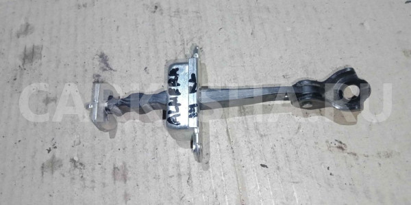 Ограничитель двери Nissan Almera G15 (2012—2018) Nissan Almera оригинальный номер 82430EW000
