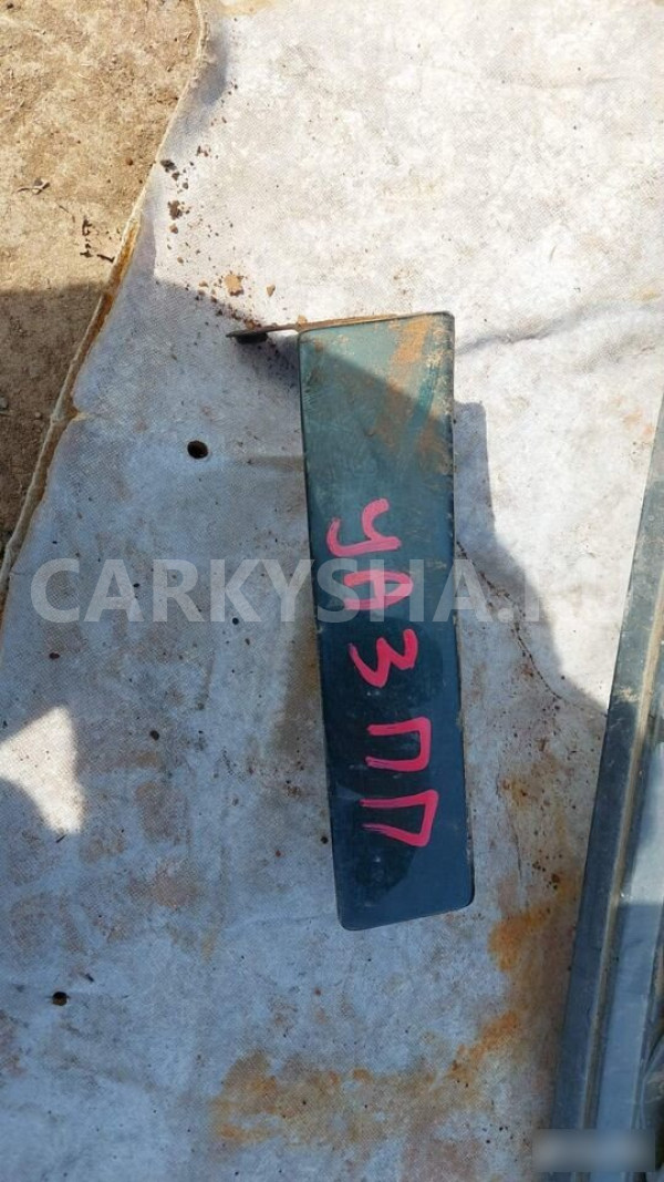 Накладка фары УАЗ Patriot I (2005—2012) УАЗ Patriot 