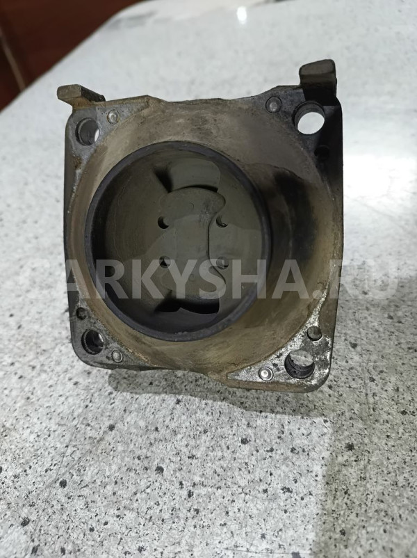 Опора КПП Mercedes-Benz GLE-класс W166 (2015—2018) Mercedes-Benz GLE оригинальный номер A1662400918