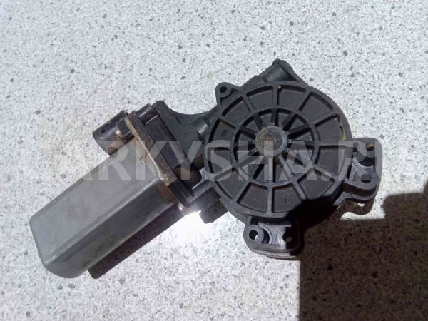 Моторчик стеклоподъемника Renault Duster I рестайлинг (2015—2021) Renault 15 оригинальный номер 8200733828