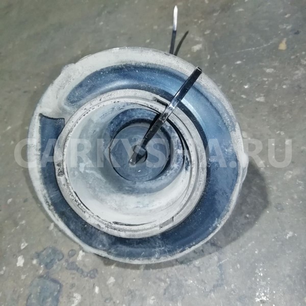 Опора стойки Toyota Hilux VII рестайлинг (2011—2015) Toyota Hilux оригинальный номер 486090K040