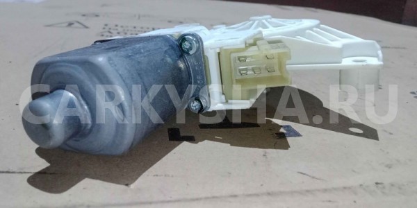 Моторчик стеклоподъемника Mercedes-Benz M-класс W164 рестайлинг (2008—2011) Mercedes-Benz M-klasse оригинальный номер 0130822281