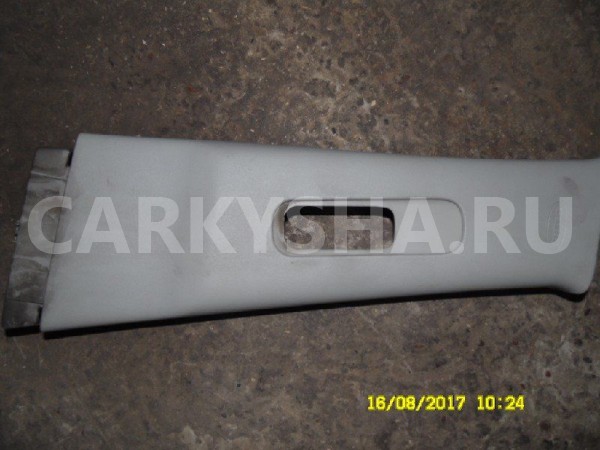 Обшивка стойки Suzuki Grand Vitara II (2005—2008) Suzuki Grand Vitara 