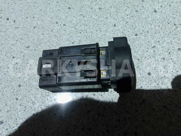 Кнопка аварийной сигнализации Renault Sandero I (2009—2014) Renault 14 оригинальный номер 252905315R