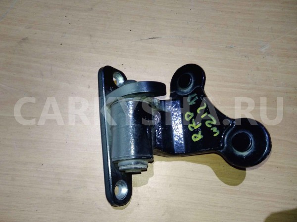 Петля двери Mercedes-Benz E-класс W212/S212/C207/A207 рестайлинг (2013—2016) Mercedes-Benz E-klasse оригинальный номер a2047300437