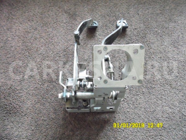 Блок педалей Suzuki Grand Vitara II рестайлинг (2008—2012) Suzuki Grand Vitara 