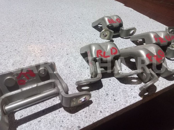 Петля двери Nissan Almera G15 (2012—2018) Nissan Almera оригинальный номер 82401ED000