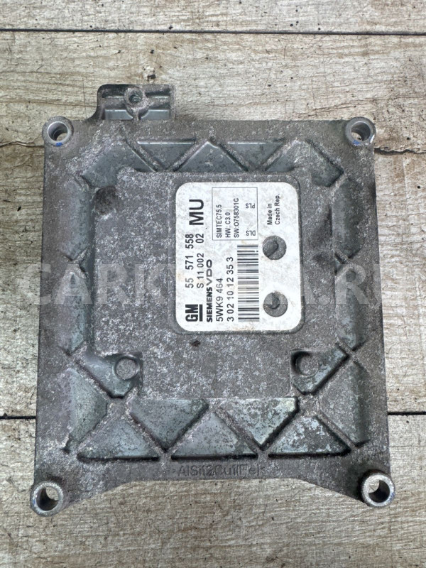 Блок управления двигателем Опель Zafira B a16xer Opel Zafira оригинальный номер 55571558