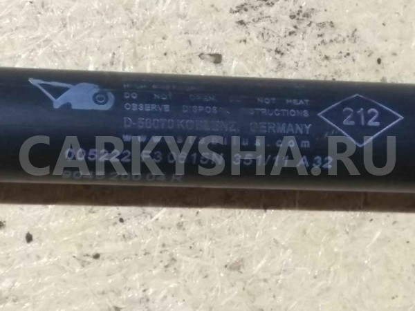 Амортизатор крышки багажника Renault Duster I (2010—2015) Renault 15 оригинальный номер 904520004R