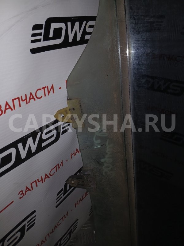 Стекло заднее Nissan Primera 