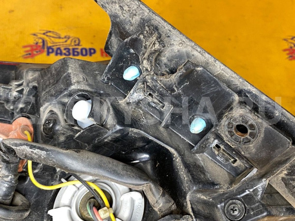 Фонарь задний наружный правый Hyundai Creta I (2016—2020) Hyundai Creta оригинальный номер 92402M0100