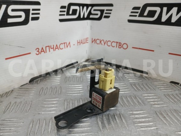 Датчик AIRBAG Toyota Sienta 