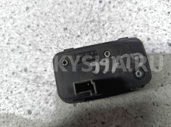 Кнопка открывания багажника Mercedes-Benz GL-класс X166 (2012—2016) Mercedes-Benz G-klasse оригинальный номер a2128210551