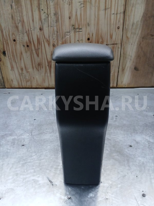Подлокотник Toyota Mark X 