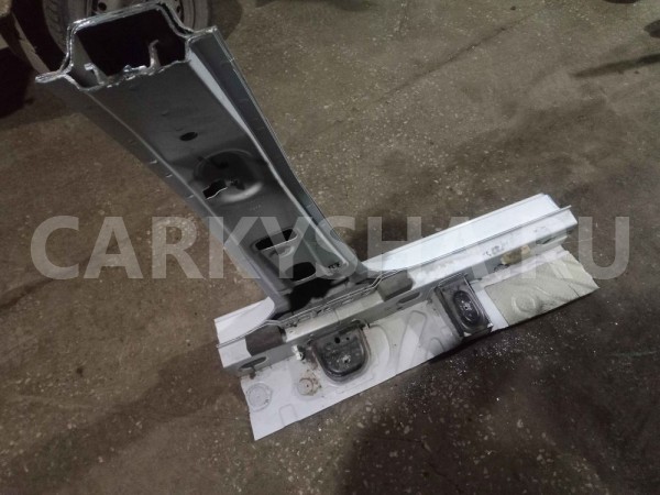 Стойка кузова средняя Renault Logan II (2012—2018) Renault 12 оригинальный номер 760136033R