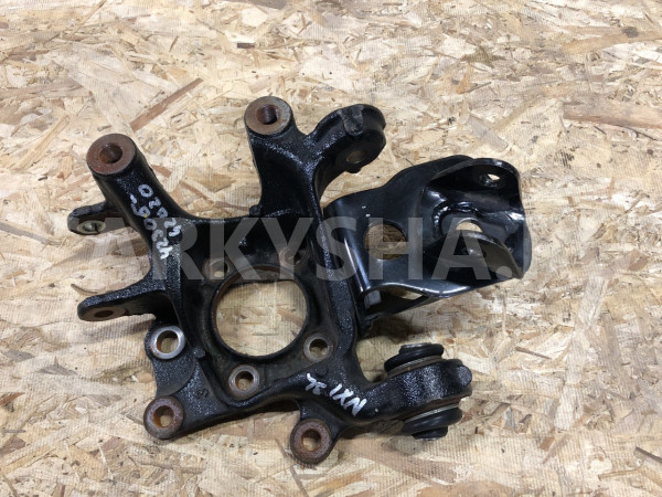 Поворотный кулак задний (цапфа), левый Lexus NX внедорожник 5 дв. оригинальный номер 42305-42020