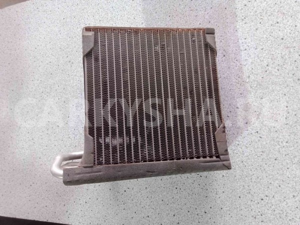 Испаритель кондиционера Renault Duster I рестайлинг (2015—2021) Renault 15 оригинальный номер 272817696R