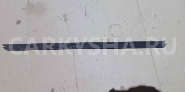 Уплотнитель стекла двери Ford Focus III (2011—2015) Ford Focus оригинальный номер 1747502