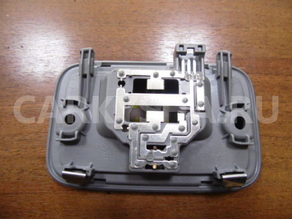 Плафон салонный Hyundai Solaris I (2010—2014) Hyundai Solaris оригинальный номер 928701r000