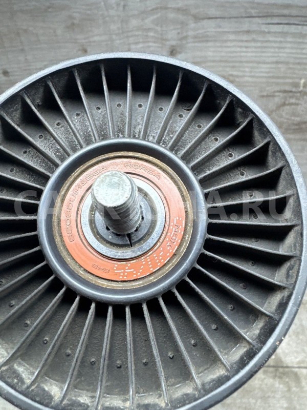 Ролик обводной приводного ремня G4FA / G4FC Kia Rio оригинальный номер 252862B010