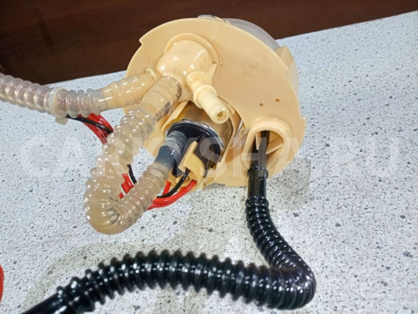 Насос топливный Audi Q7 4M CVMD 3.0 дизель Audi Q7 оригинальный номер 4m0919088d