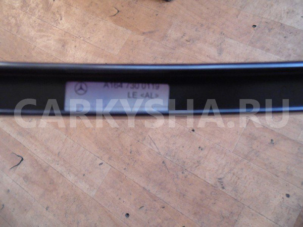 Направляющая стекла двери Mercedes-Benz M-класс W164 рестайлинг (2008—2011) Mercedes-Benz M-klasse оригинальный номер A1647300119