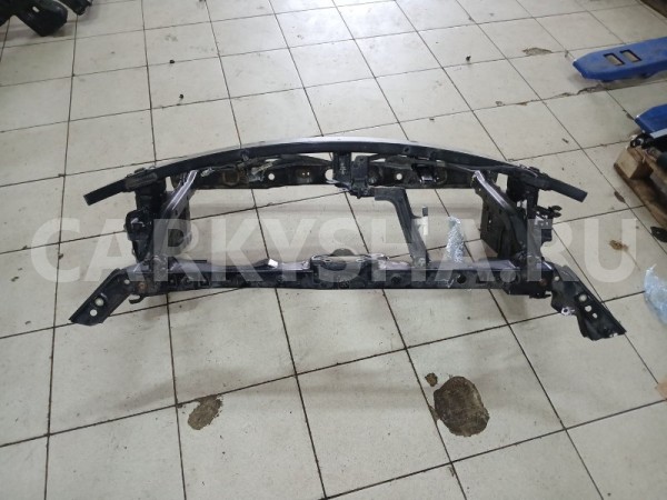 Рамка радиатора Toyota Estima 