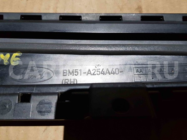Накладка на дверь Ford Focus III (2011—2015) Ford Focus оригинальный номер bm51a254a40ag