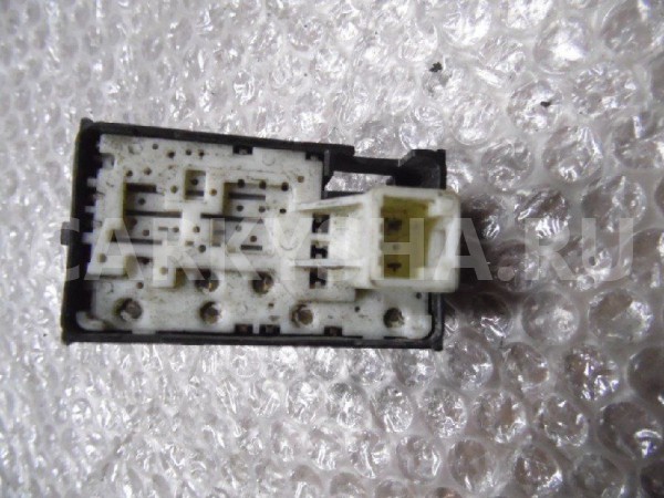 Кнопка стеклоподъемника Toyota Camry XV40 (2006—2009) Toyota Camry оригинальный номер 8481033120