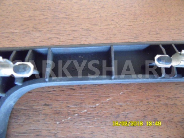 Рамка магнитолы Volkswagen Polo V (2009—2015) Volkswagen Polo оригинальный номер 6RU858069