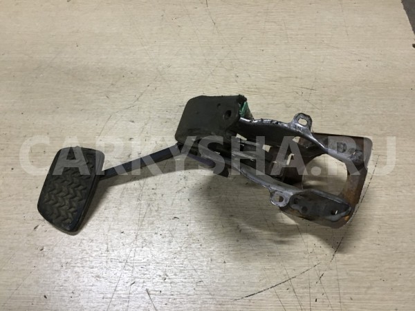 Педаль тормоза Toyota Land Cruiser 200 Series оригинальный номер 47110-60271