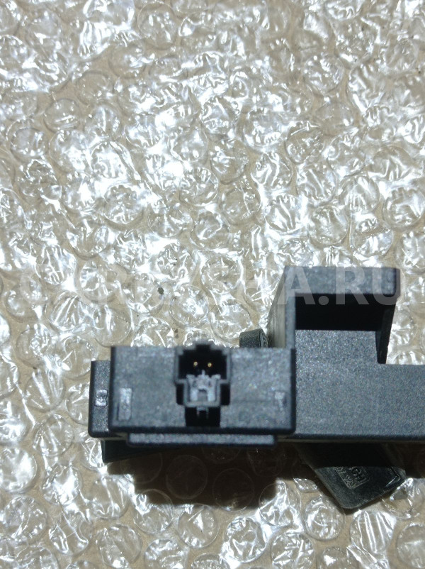 Антенна Audi Q5 I (2008—2012) Audi 200 оригинальный номер 8K0907247