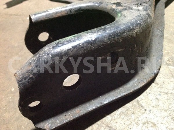 Рычаг Mitsubishi Pajero I (1982—1991) Mitsubishi i оригинальный номер Mb109648