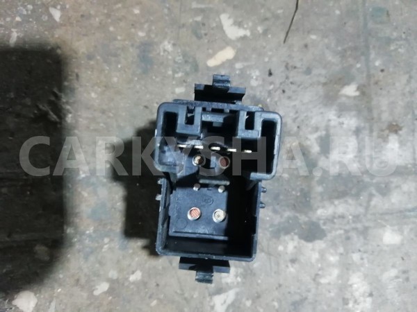 Кнопка стеклоподъемника Toyota Hilux VII рестайлинг (2011—2015) Toyota Hilux оригинальный номер 848100K010