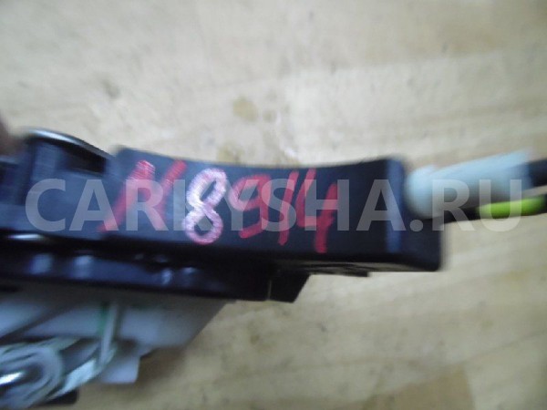 Замок двери Mitsubishi Pajero Sport II рестайлинг (2013—2016) Mitsubishi i оригинальный номер MN146255