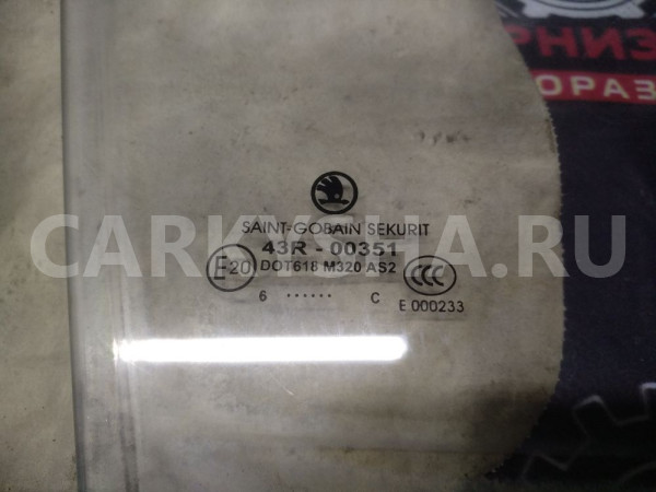 Стекло передней правой двери Шкода Фабия Fabia 1 Skoda Fabia оригинальный номер 43R00351