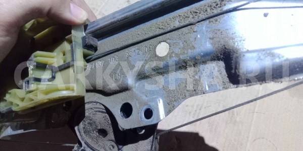 Стеклоподъемник Ford Focus III (2011—2015) Ford Focus оригинальный номер 1870372