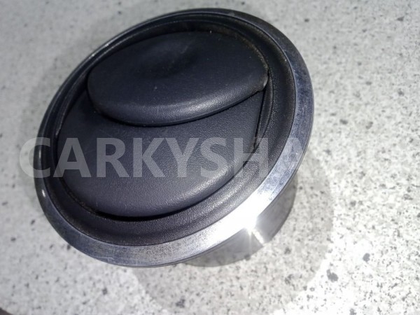 Дефлектор воздушный Nissan Almera G15 (2012—2018) Nissan Almera оригинальный номер 8200212480