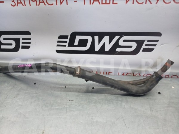 Горловина топливного бака Toyota Sienta 