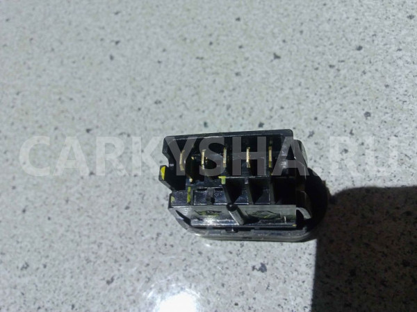 Кнопка центрального замка Renault Sandero I (2009—2014) Renault 14 оригинальный номер 8200870250