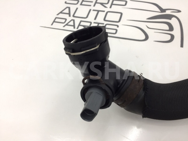 Патрубок системы охлождения Skoda Octavia A5 1.8 Skoda Octavia 