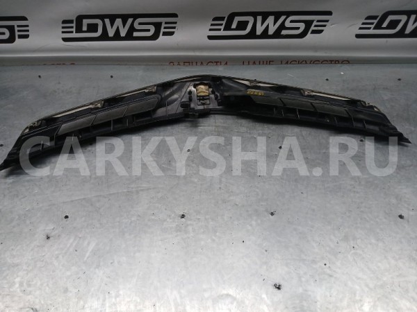 Решетка радиатора Toyota Estima 