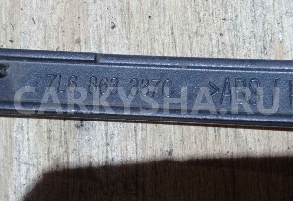 Рамка магнитолы Volkswagen Touareg I (2002—2006) Volkswagen Touareg оригинальный номер 7L6863337C