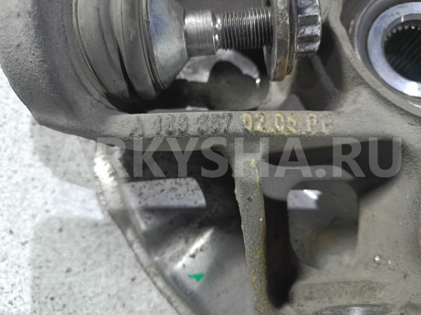 Кулак Mercedes-Benz GLE-класс W166 (2015—2018) Mercedes-Benz GLE оригинальный номер A1663500508